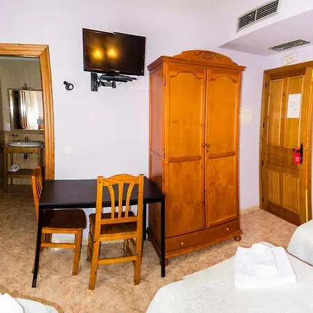 Hotel El Roble Restaurante Tabara