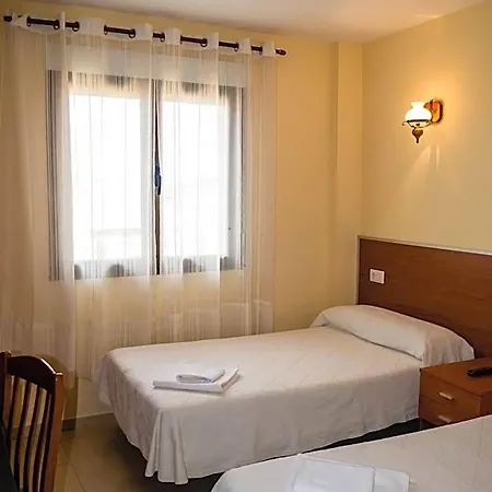 El Roble Restaurante Hotel Tabara