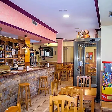 Hotel El Roble Restaurante Tabara