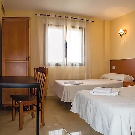 Hotel El Roble Restaurante Tabara