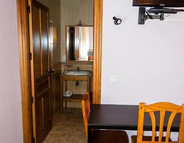 El Roble Restaurante 酒店 Tabara