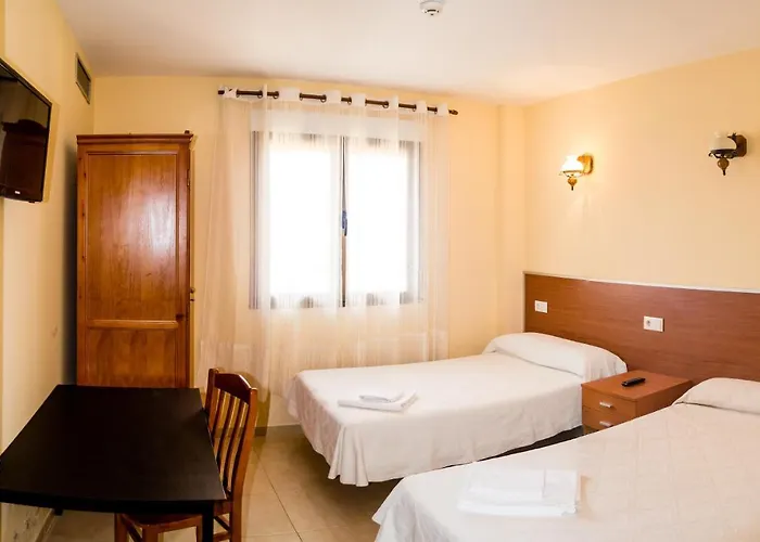 El Roble Restaurante 酒店