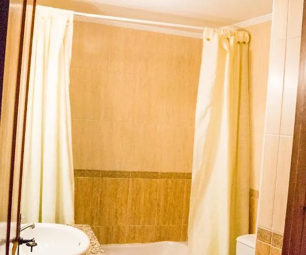 El Roble Restaurante 酒店 Tabara