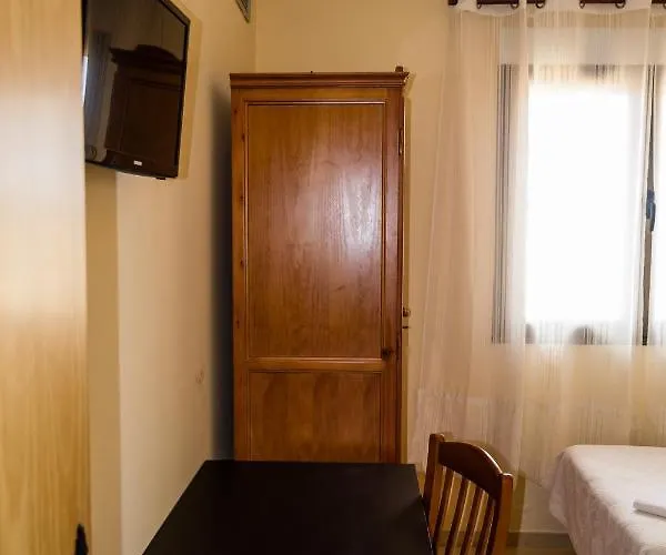 El Roble Restaurante 酒店 Tabara